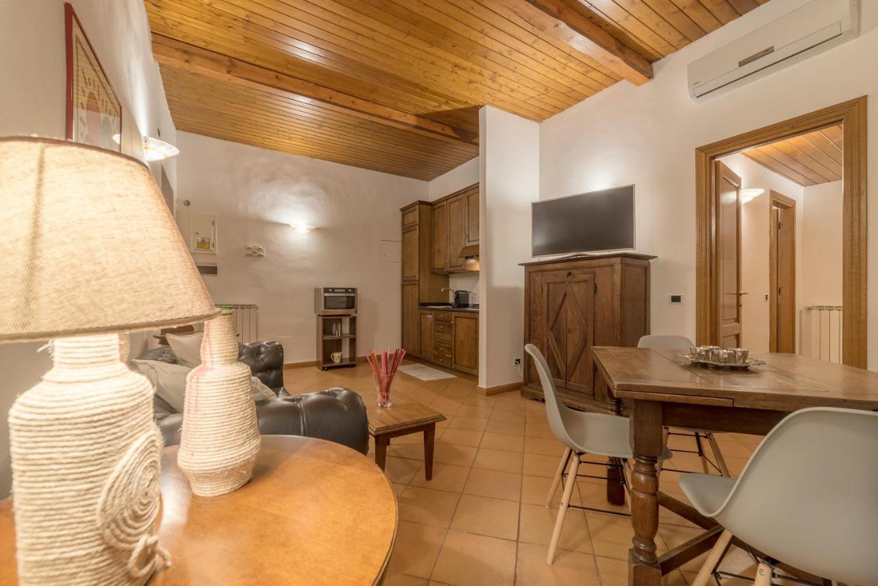 Borghese Roomy Flat Appartamento Roma